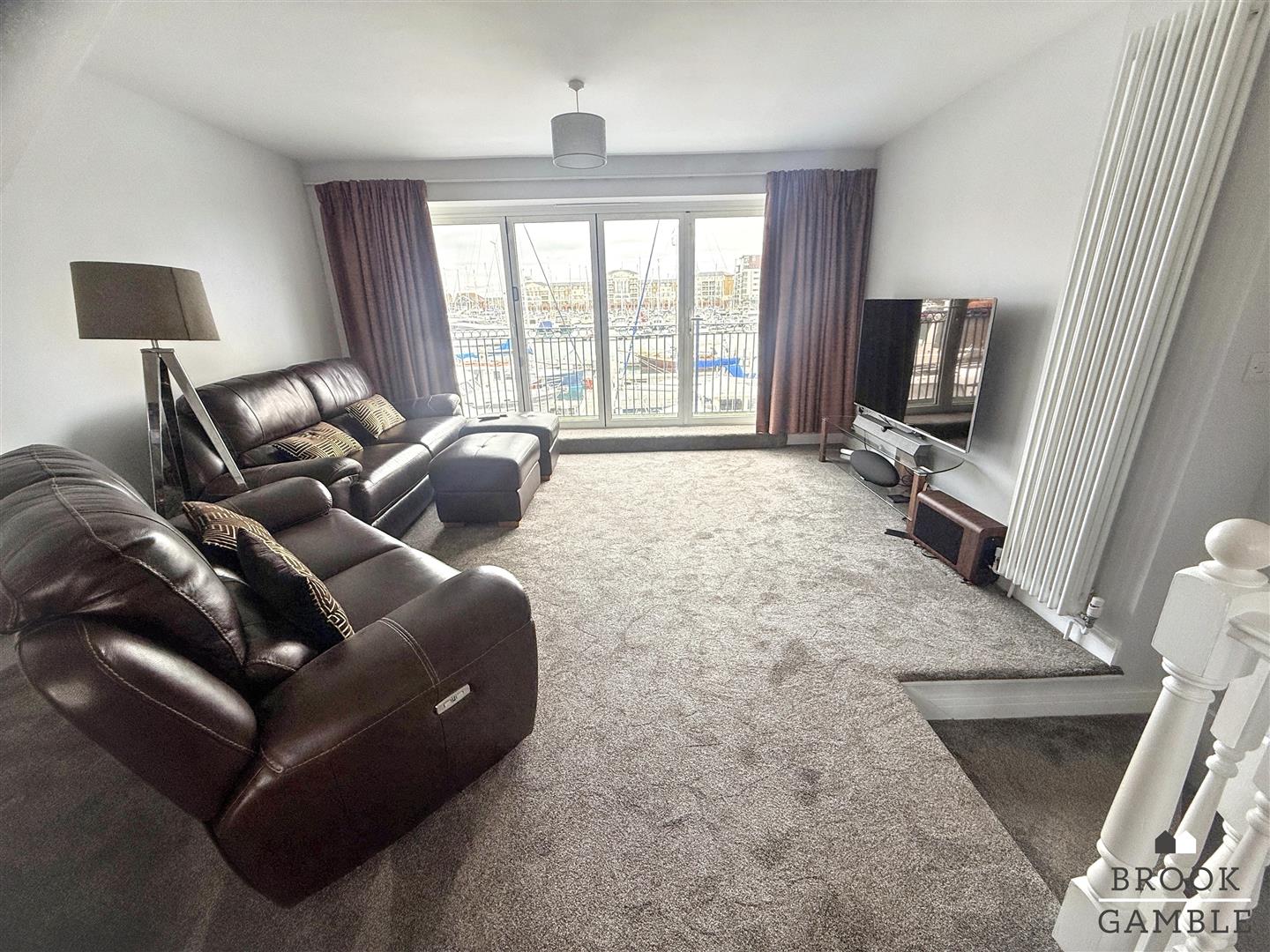 3 Bedroom House. The Piazza in Eastbourne, 17